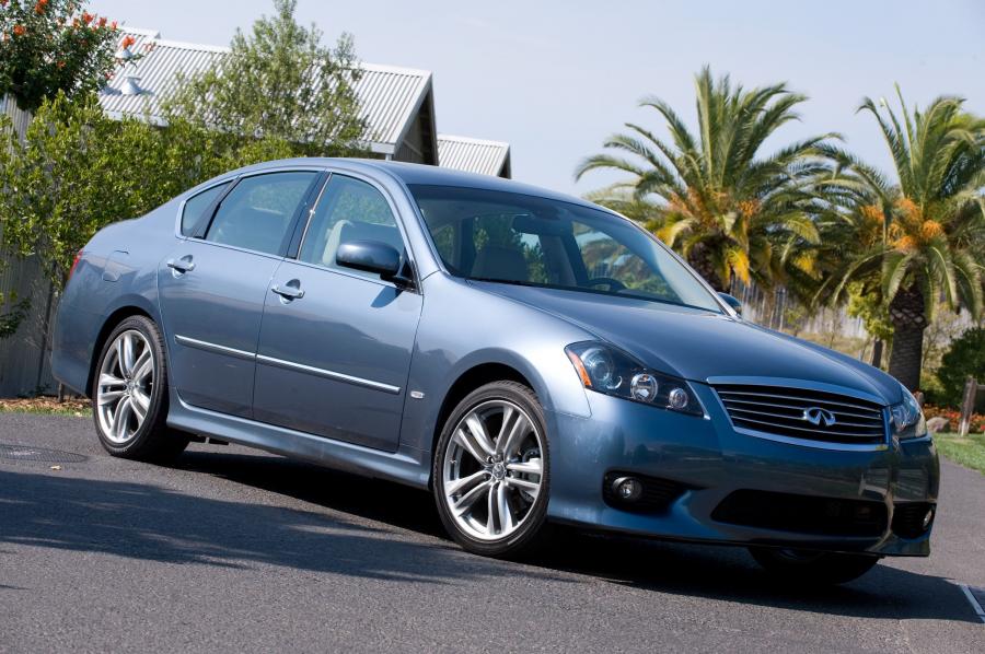  Infiniti M35 S 2010 года  (фото 5 из 8)